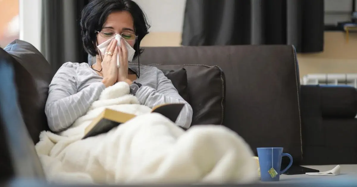 H3N2 वायरस अपडेट 2025: भारत में लक्षण, कारण और बचाव