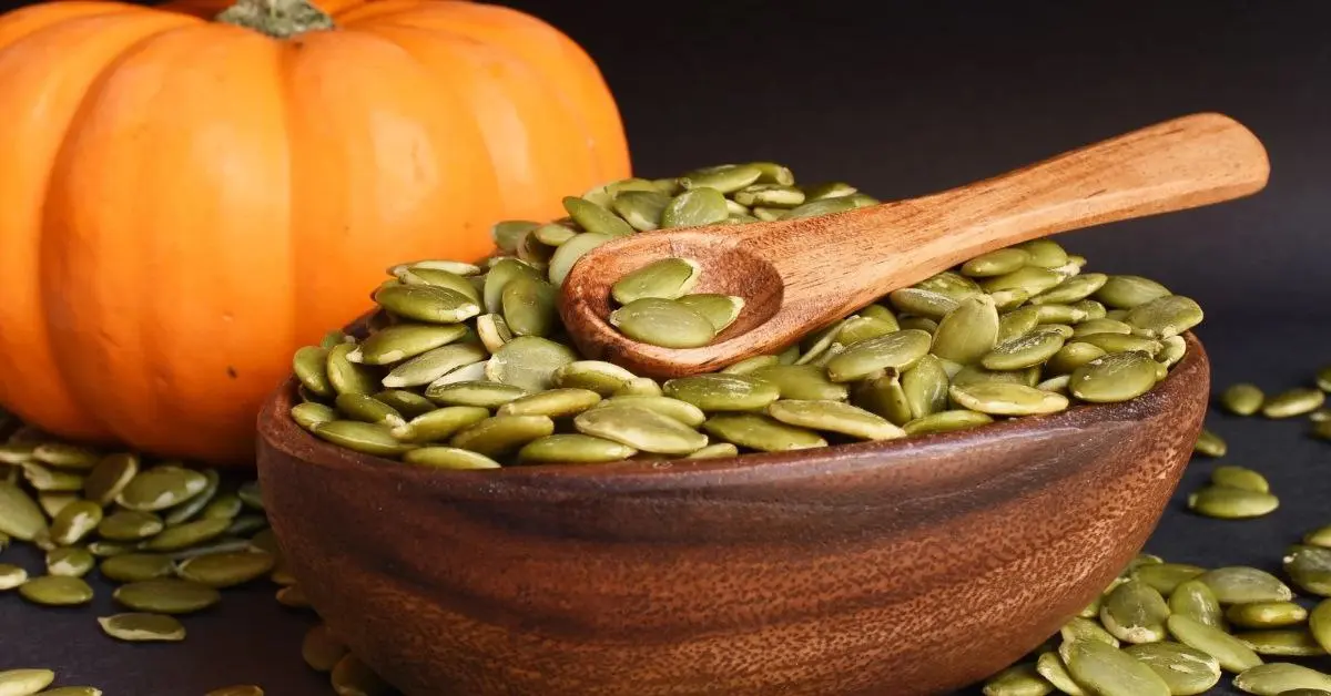 Pumpkin Seeds Nutrition: रोज़ाना खाने के टॉप 7 फायदे